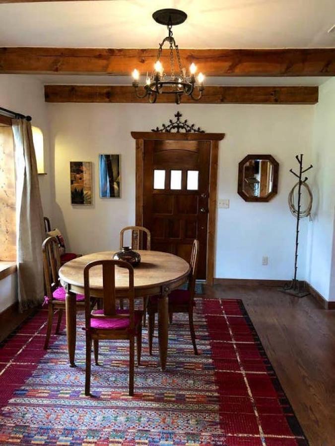 El Viejo Adobe - Across From Sul Ross Campus Bed & Breakfast Alpine Exterior photo